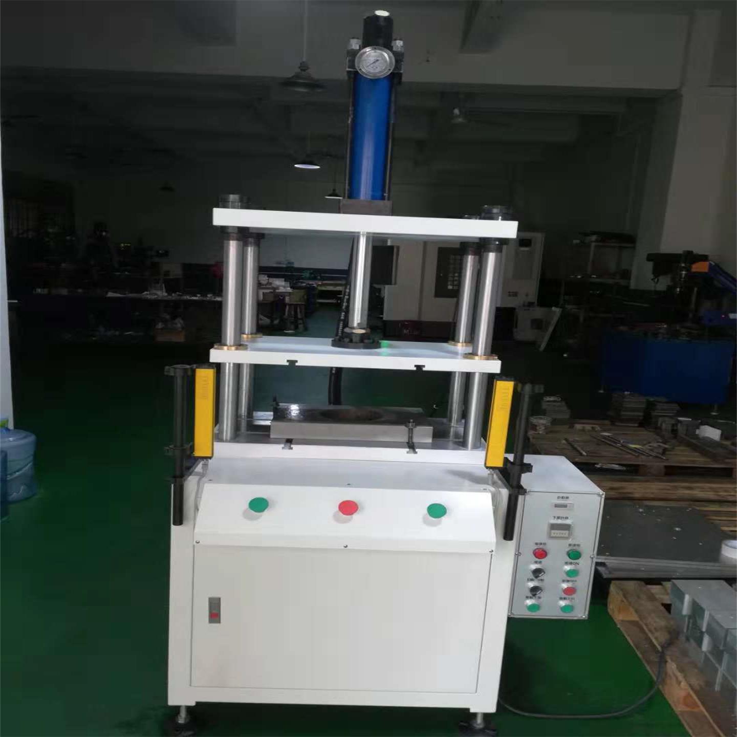 四柱液壓機(jī)廠家